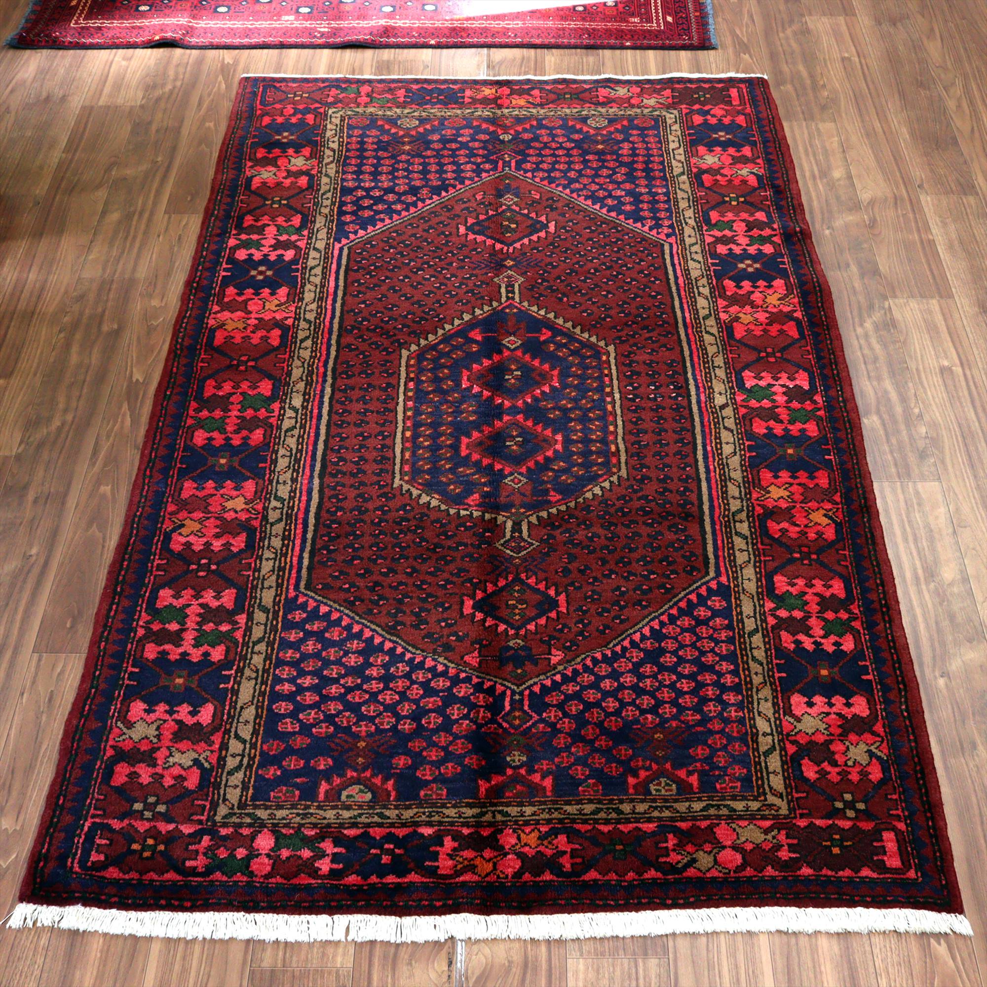 トライバルラグ