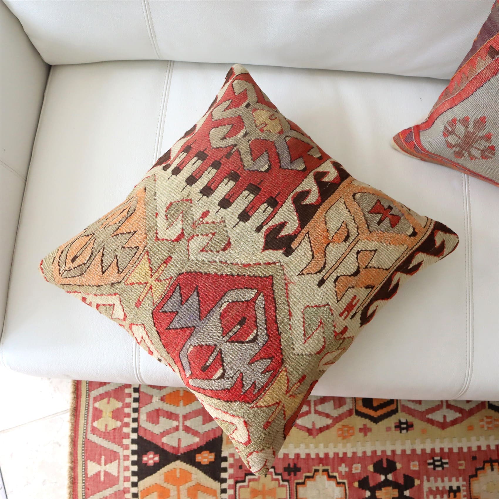 クッションカバー 40×40cm キリム ウール 手織り Turkish Kilim Cushion コンヤ サンドゥクとサソリ